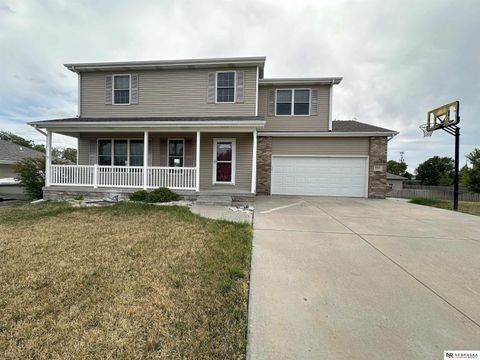 Photo of 8621 Lavender Circle, Lincoln, NE 68505 (MLS # 22534770)