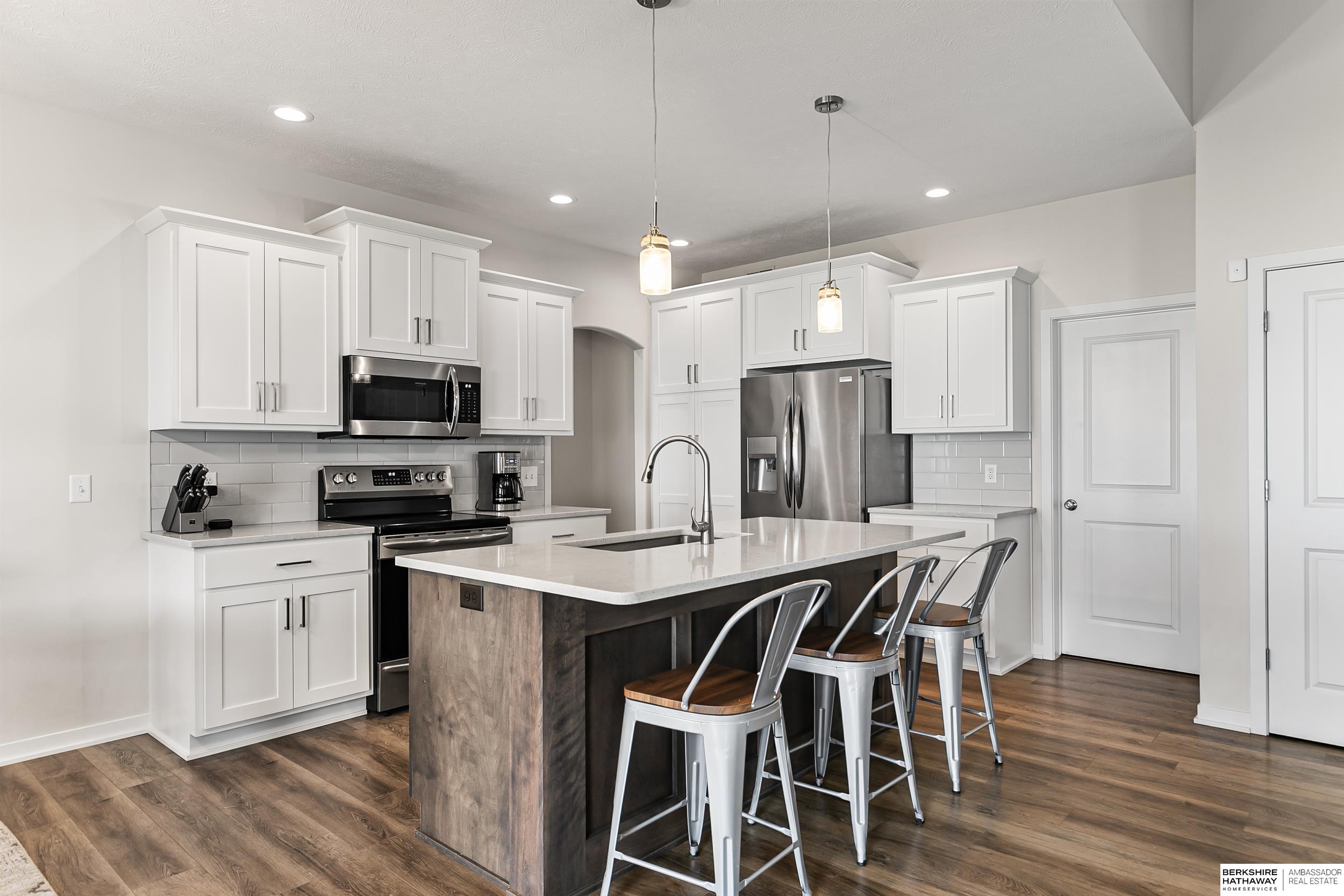 Lincoln, Nebraska 68516, United States, 3 Bedrooms Bedrooms, ,3 BathroomsBathrooms,Residential,Active,140627