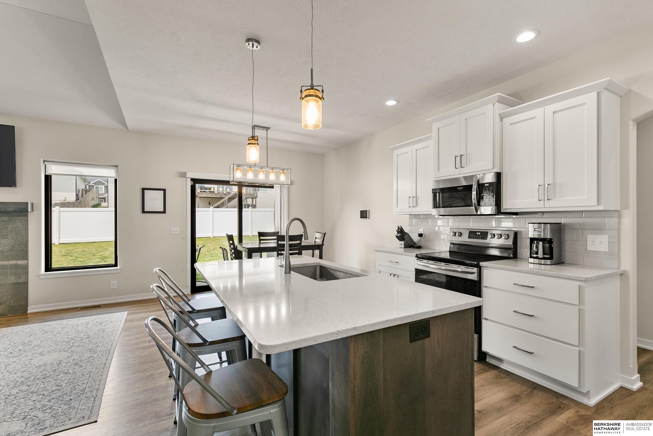 Lincoln, Nebraska 68516, United States, 3 Bedrooms Bedrooms, ,3 BathroomsBathrooms,Residential,Active,140627