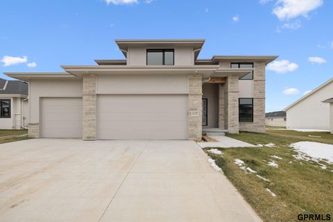 Photo of 21143 Hartman Avenue, Elkhorn, NE 68022 (MLS # 22534758)