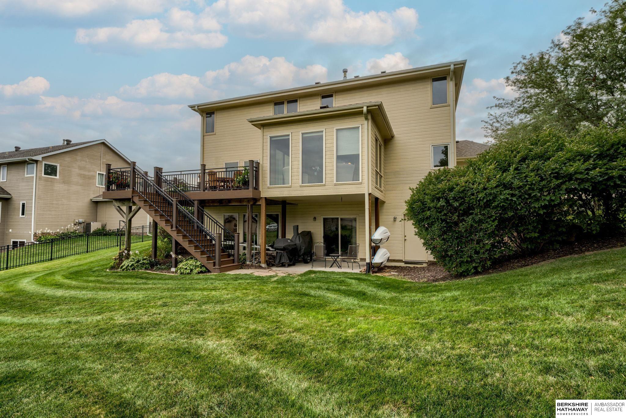 Bellevue, Nebraska 68133, United States, 4 Bedrooms Bedrooms, ,3 BathroomsBathrooms,Residential,Active,207230