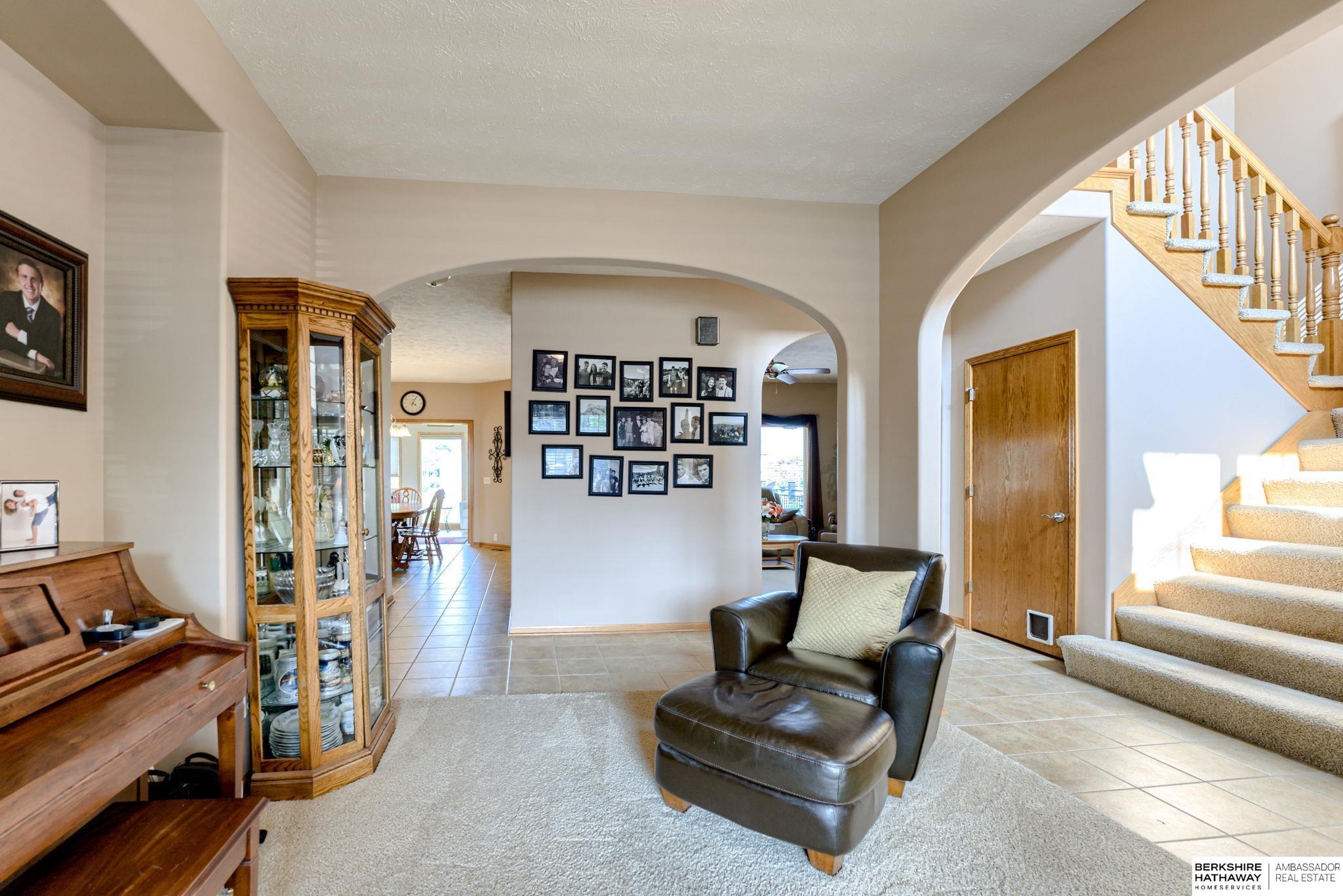 Bellevue, Nebraska 68133, United States, 4 Bedrooms Bedrooms, ,3 BathroomsBathrooms,Residential,Active,207230