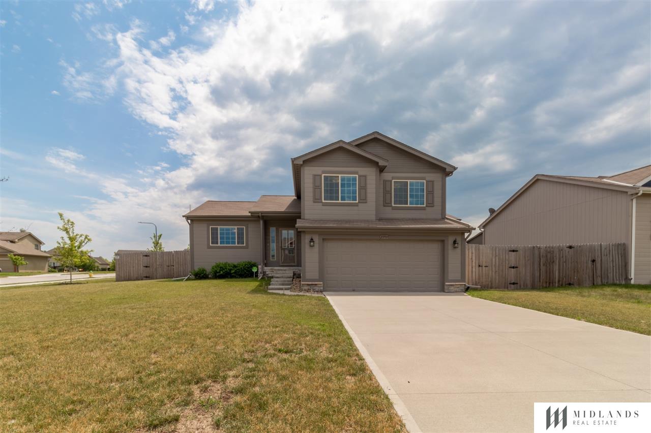 Photo 1 of 21 — 13709 S 44th Street, Bellevue, NE 68123