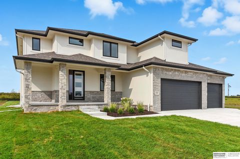 Photo of 20052 R Street, Omaha, NE 68135 (MLS # 22600222)