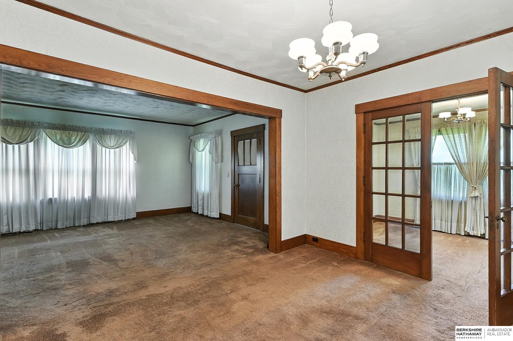 Omaha, Nebraska 68122, United States, 4 Bedrooms Bedrooms, ,3 BathroomsBathrooms,Residential,Active,196205