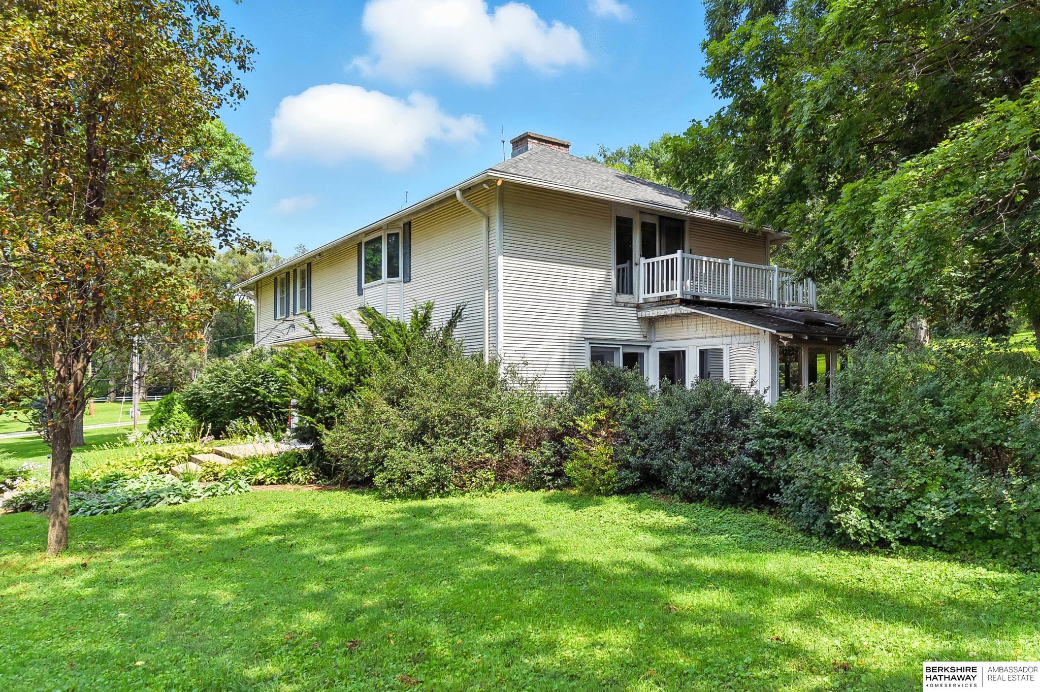 Omaha, Nebraska 68122, United States, 4 Bedrooms Bedrooms, ,3 BathroomsBathrooms,Residential,Active,196205