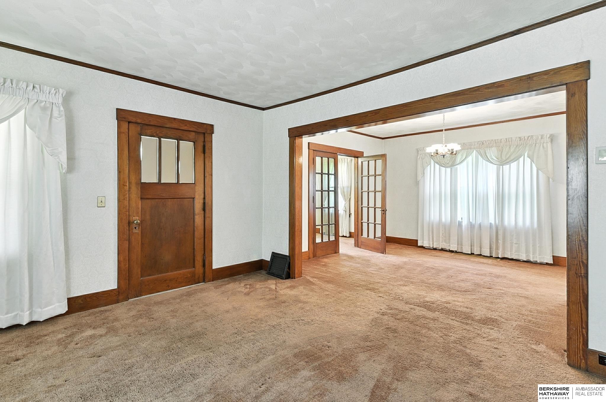 Omaha, Nebraska 68122, United States, 4 Bedrooms Bedrooms, ,3 BathroomsBathrooms,Residential,Active,196205