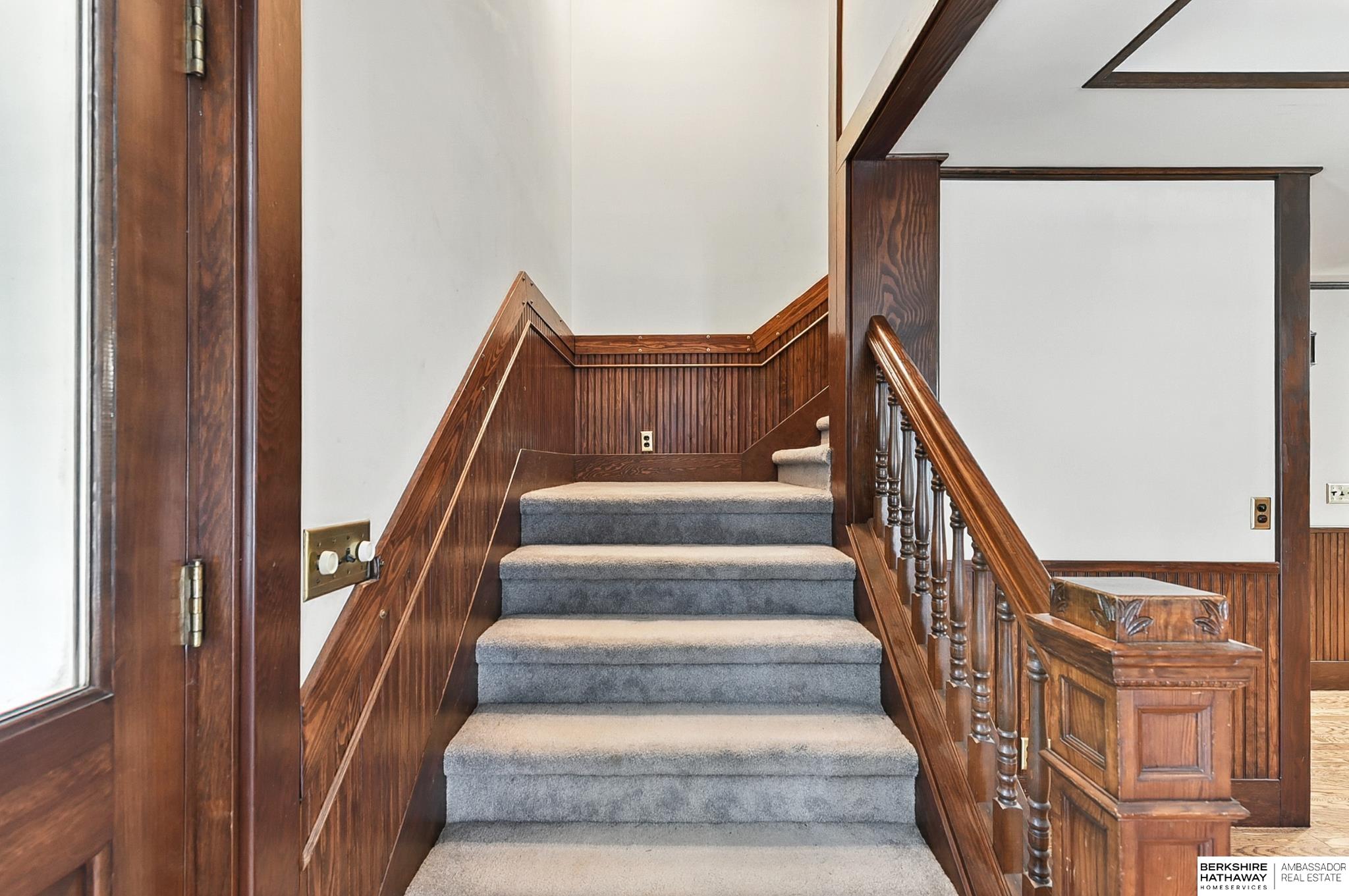 Omaha, Nebraska 68122, United States, 4 Bedrooms Bedrooms, ,3 BathroomsBathrooms,Residential,Active,196205