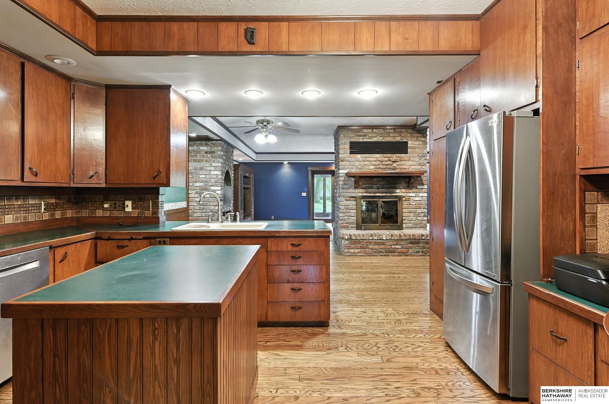 Omaha, Nebraska 68122, United States, 4 Bedrooms Bedrooms, ,3 BathroomsBathrooms,Residential,Active,196205