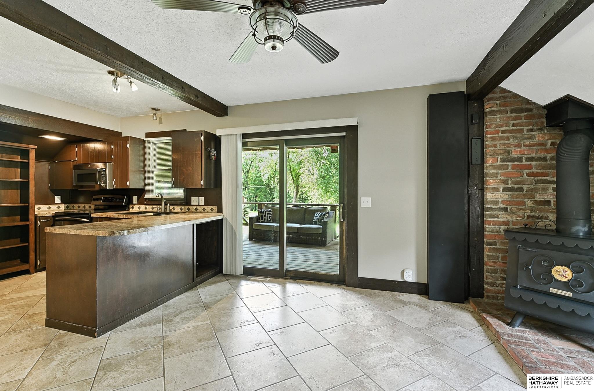 Omaha, Nebraska 68122, United States, 4 Bedrooms Bedrooms, ,3 BathroomsBathrooms,Residential,Active,196205