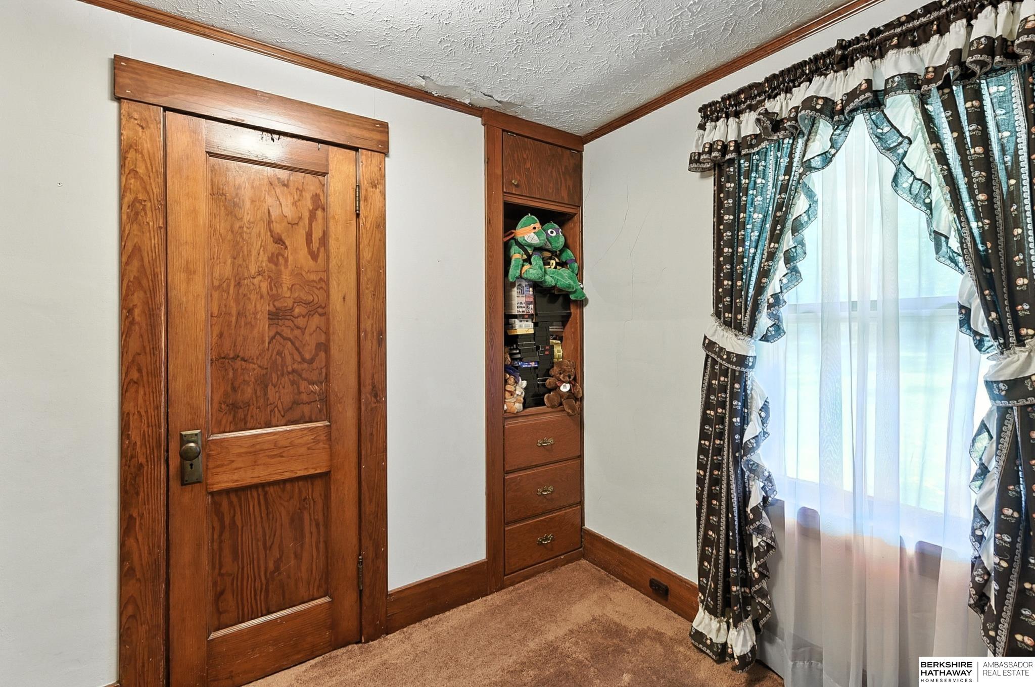 Omaha, Nebraska 68122, United States, 4 Bedrooms Bedrooms, ,3 BathroomsBathrooms,Residential,Active,196205