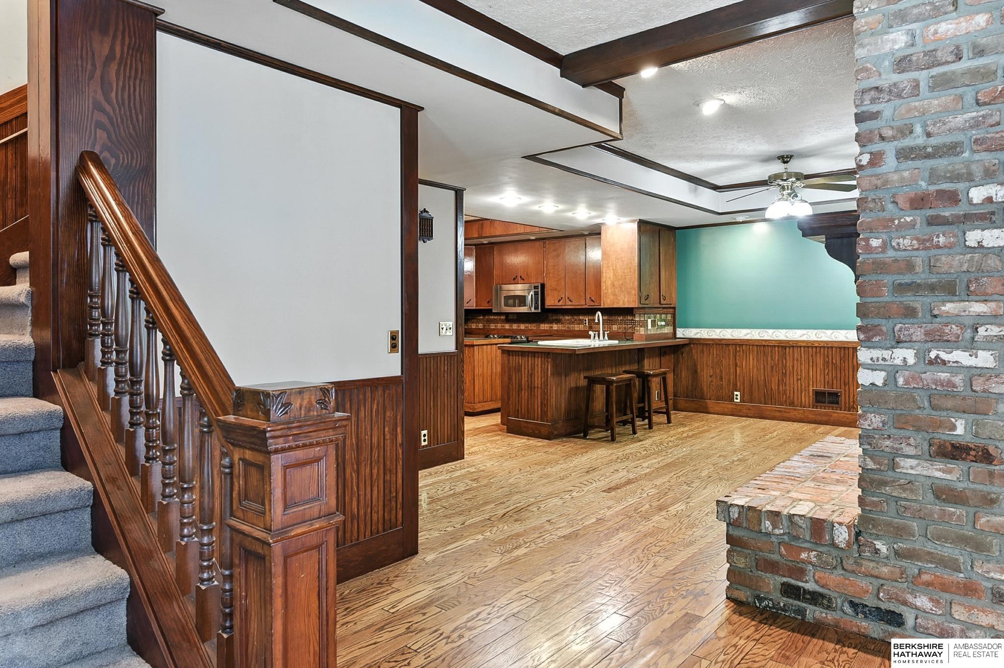 Omaha, Nebraska 68122, United States, 4 Bedrooms Bedrooms, ,3 BathroomsBathrooms,Residential,Active,196205