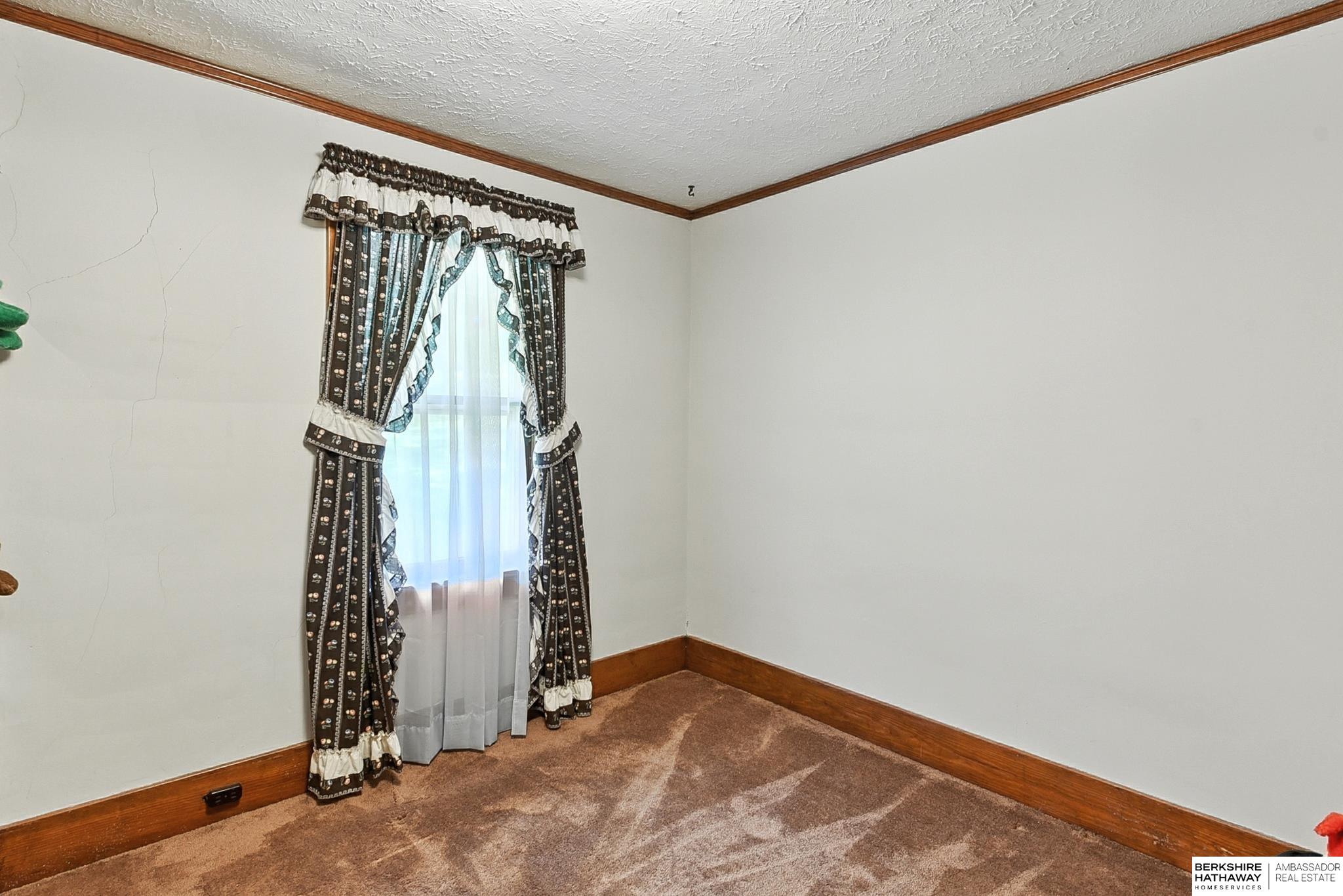 Omaha, Nebraska 68122, United States, 4 Bedrooms Bedrooms, ,3 BathroomsBathrooms,Residential,Active,196205