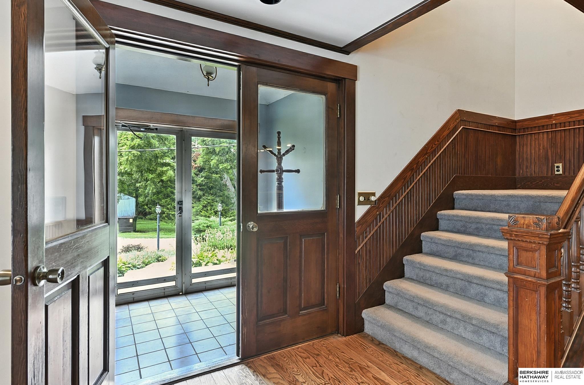 Omaha, Nebraska 68122, United States, 4 Bedrooms Bedrooms, ,3 BathroomsBathrooms,Residential,Active,196205