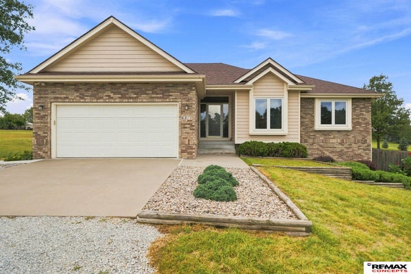 6211 SADDLE CREEK TRL, LINCOLN, NE 68523 - Image 8f3ffa65b5d0aa20c3a1e98211dc7e99/3722150721