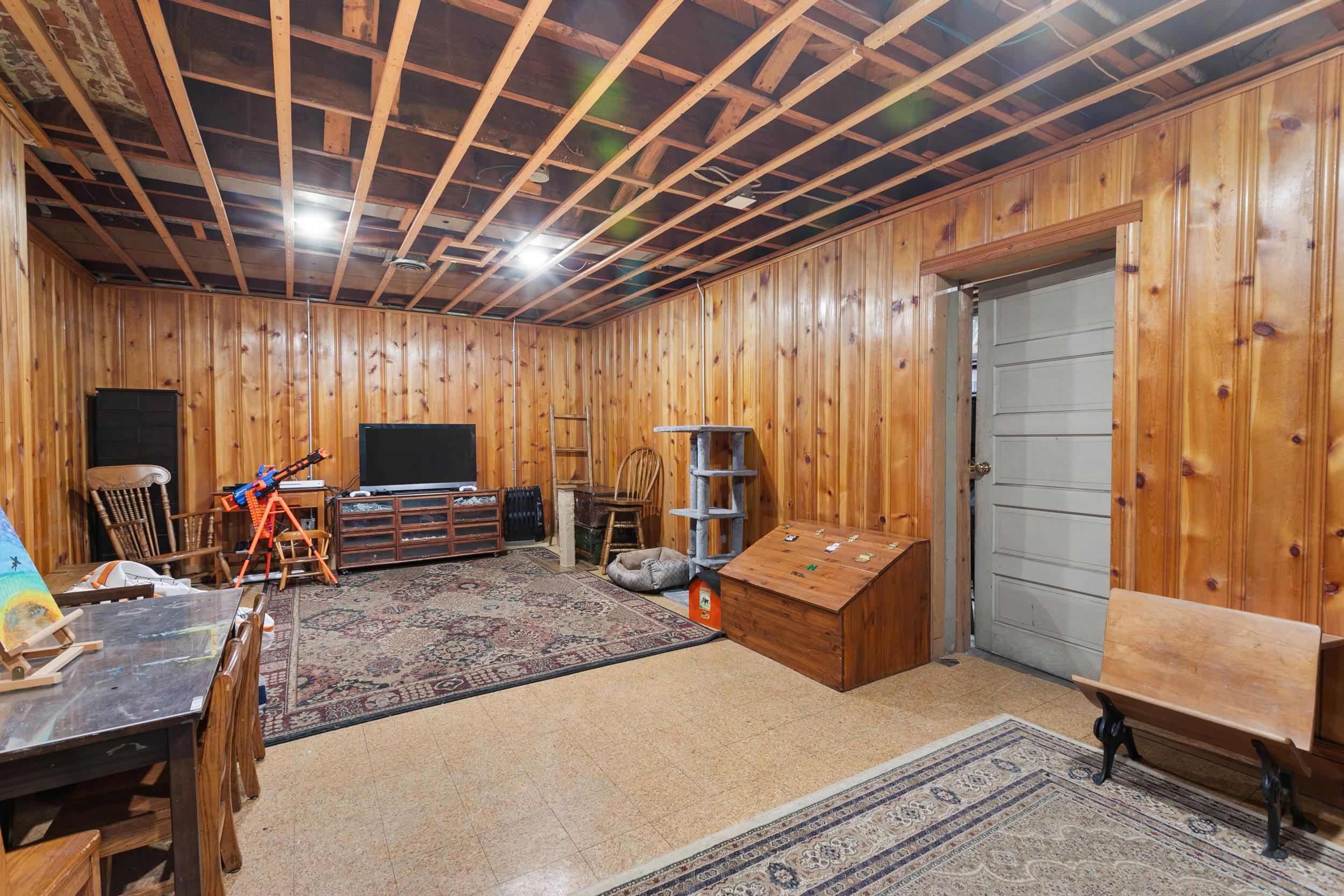 Lincoln, Nebraska 68502, United States, 5 Bedrooms Bedrooms, ,3 BathroomsBathrooms,Residential,Active,167567