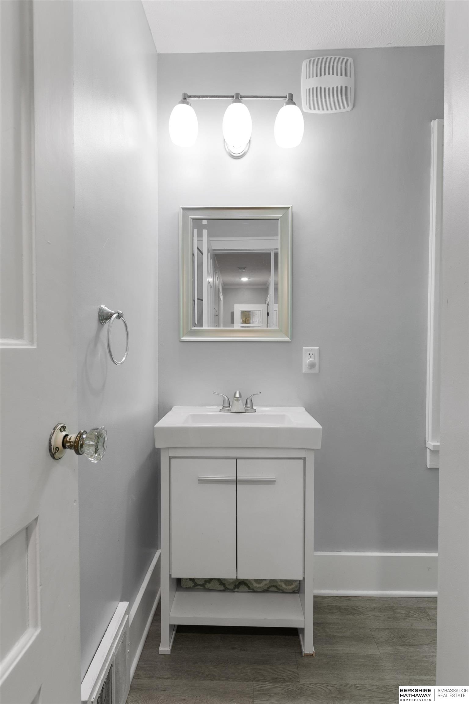 Lincoln, Nebraska 68502, United States, 5 Bedrooms Bedrooms, ,3 BathroomsBathrooms,Residential,Active,167567