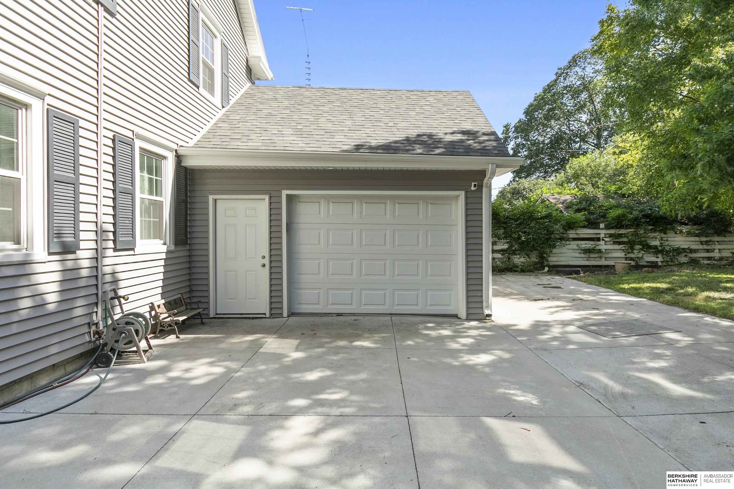 Lincoln, Nebraska 68502, United States, 5 Bedrooms Bedrooms, ,3 BathroomsBathrooms,Residential,Active,167567