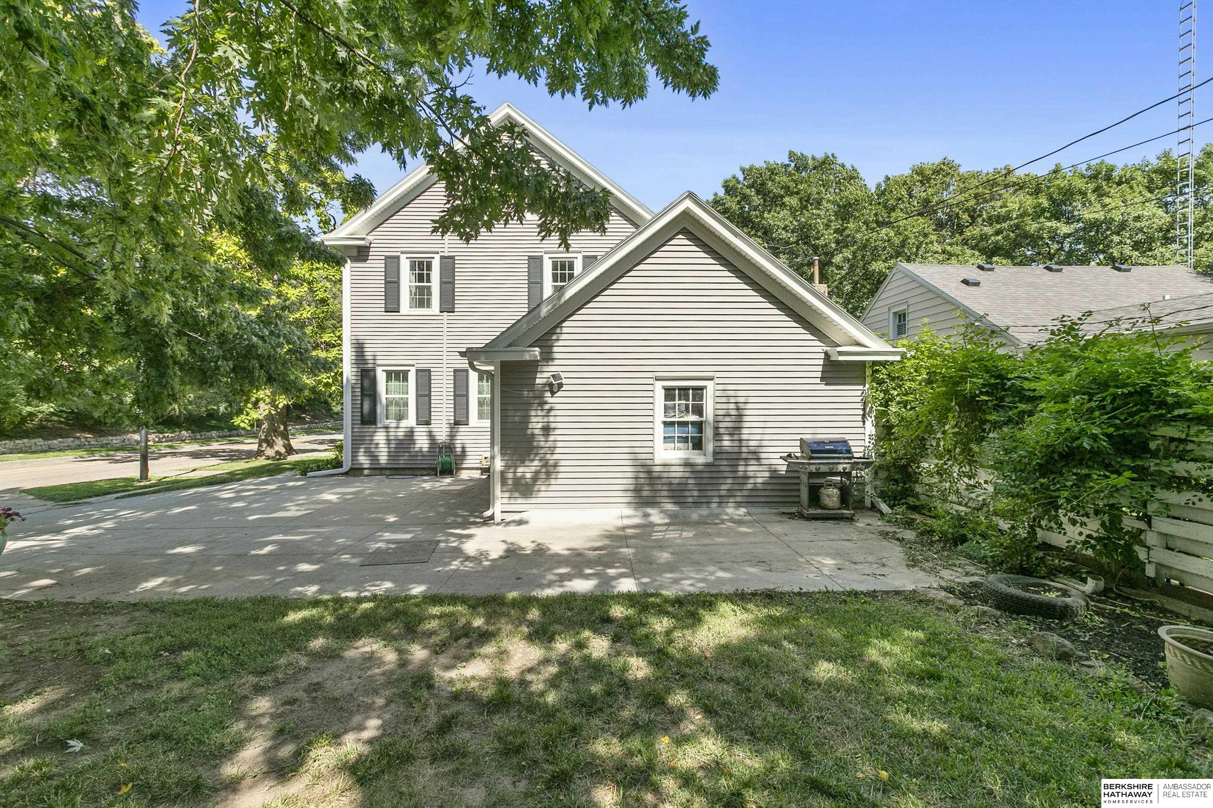 Lincoln, Nebraska 68502, United States, 5 Bedrooms Bedrooms, ,3 BathroomsBathrooms,Residential,Active,167567