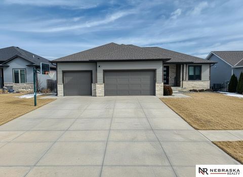 Photo of 9746 S 79Th Street, Lincoln, NE 68516 (MLS # 22604964)