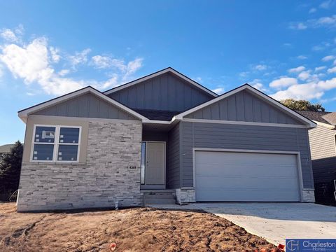 Photo of 4369 Lookingglass Drive, Bellevue, NE 68123 (MLS # 22526534)