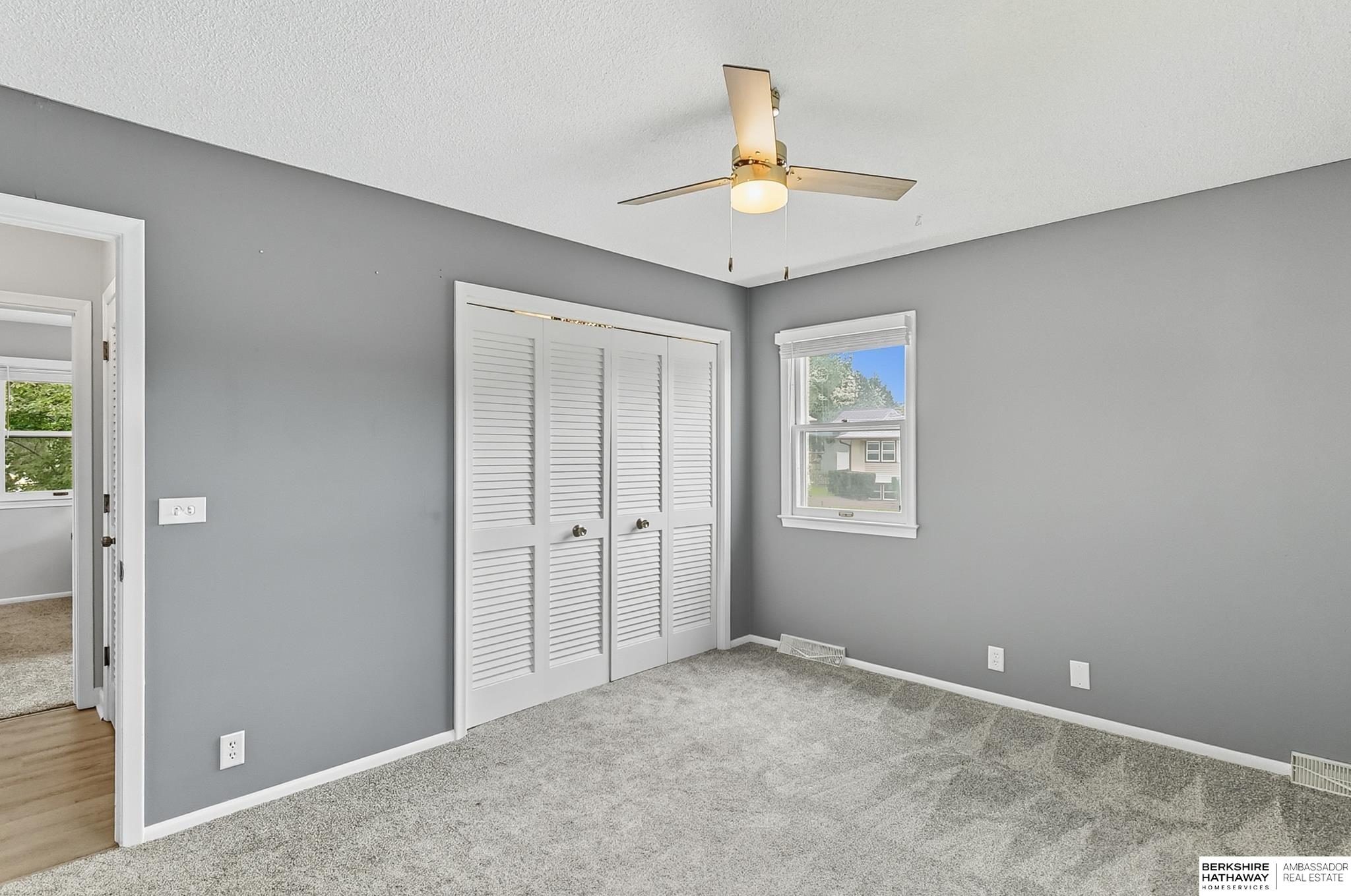 Omaha, Nebraska 68144, United States, 3 Bedrooms Bedrooms, ,3 BathroomsBathrooms,Residential,Pending,217121