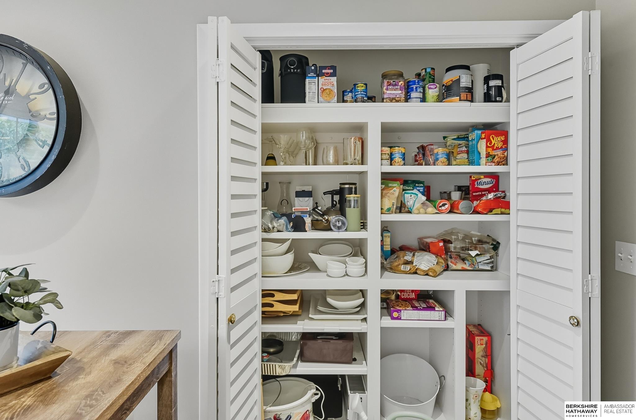 Omaha, Nebraska 68144, United States, 3 Bedrooms Bedrooms, ,3 BathroomsBathrooms,Residential,Pending,217121