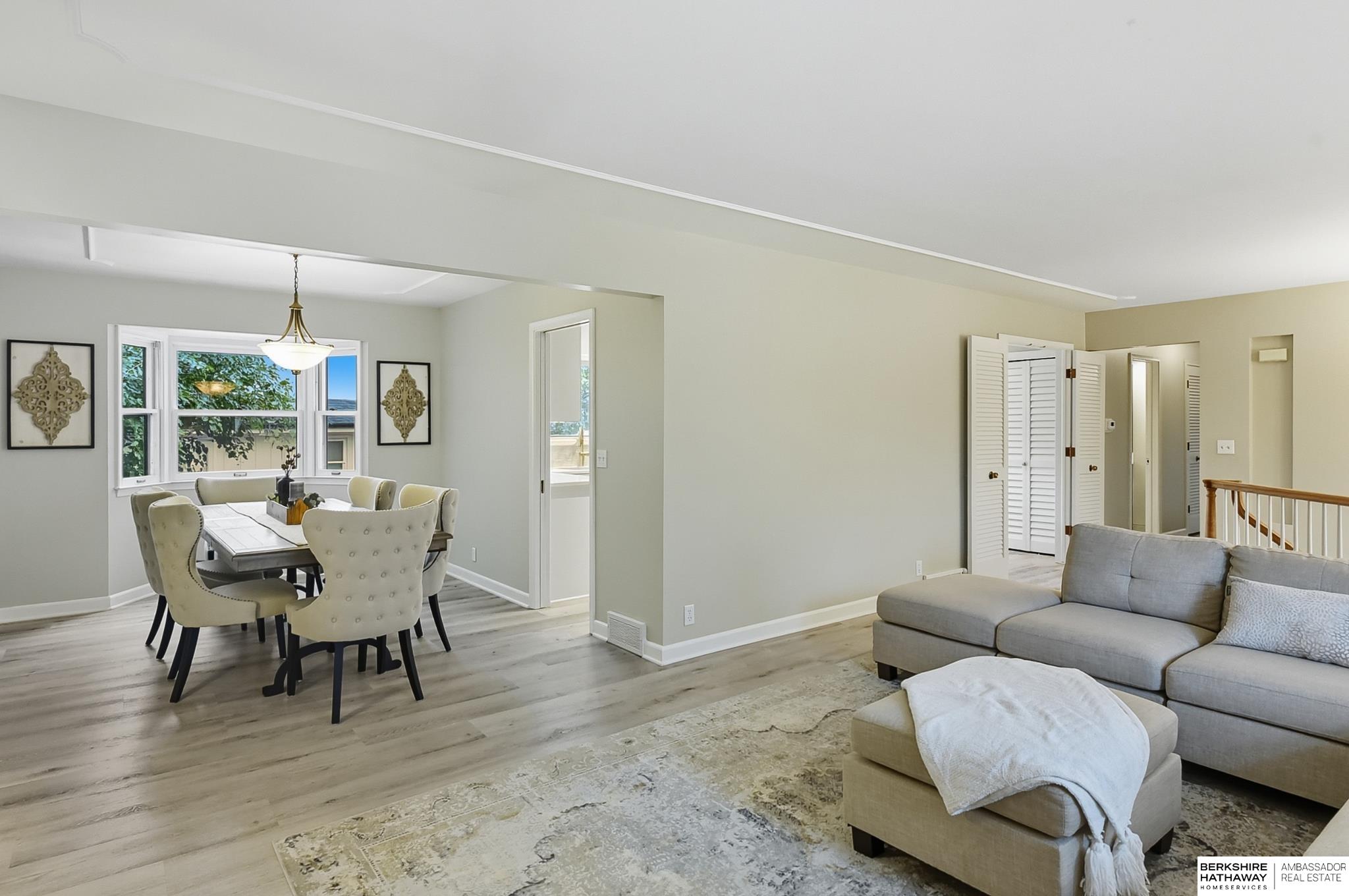 Omaha, Nebraska 68144, United States, 3 Bedrooms Bedrooms, ,3 BathroomsBathrooms,Residential,Pending,217121