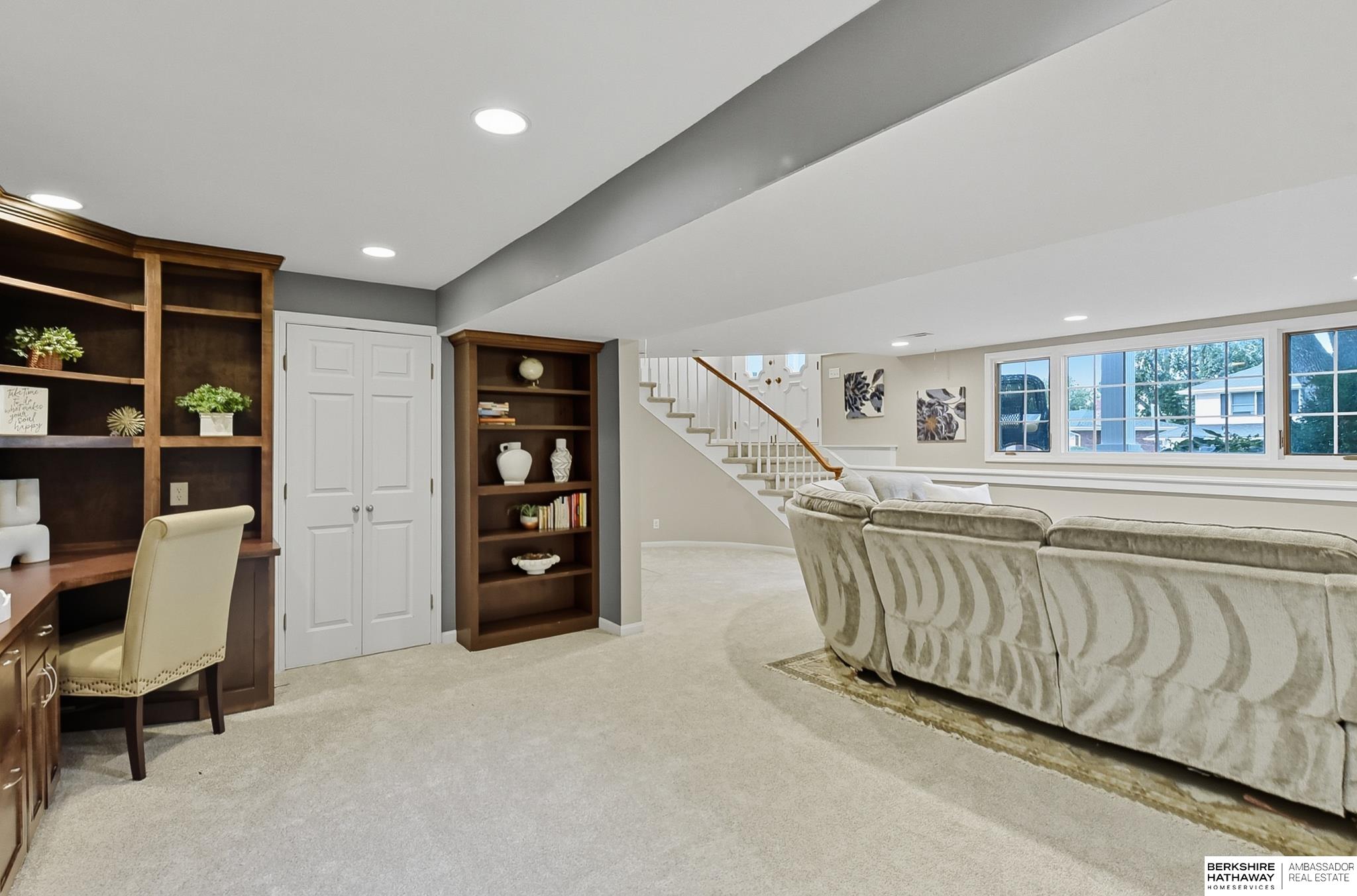 Omaha, Nebraska 68144, United States, 3 Bedrooms Bedrooms, ,3 BathroomsBathrooms,Residential,Pending,217121