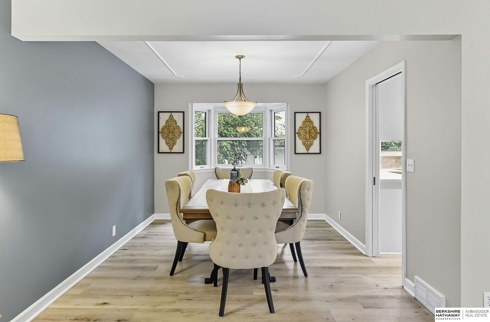 Omaha, Nebraska 68144, United States, 3 Bedrooms Bedrooms, ,3 BathroomsBathrooms,Residential,Pending,217121