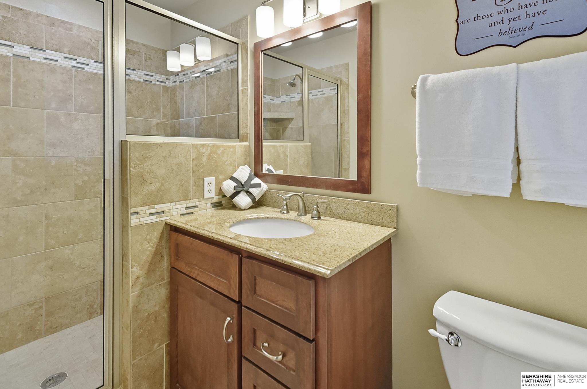 Omaha, Nebraska 68144, United States, 3 Bedrooms Bedrooms, ,3 BathroomsBathrooms,Residential,Pending,217121