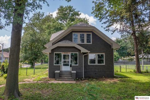 Photo of 7102 N 24th Street, Omaha, NE 68112 (MLS # 22525205)