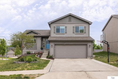 Photo of 14218 WYOMING Street, Omaha, NE 68142 (MLS # 22615244)
