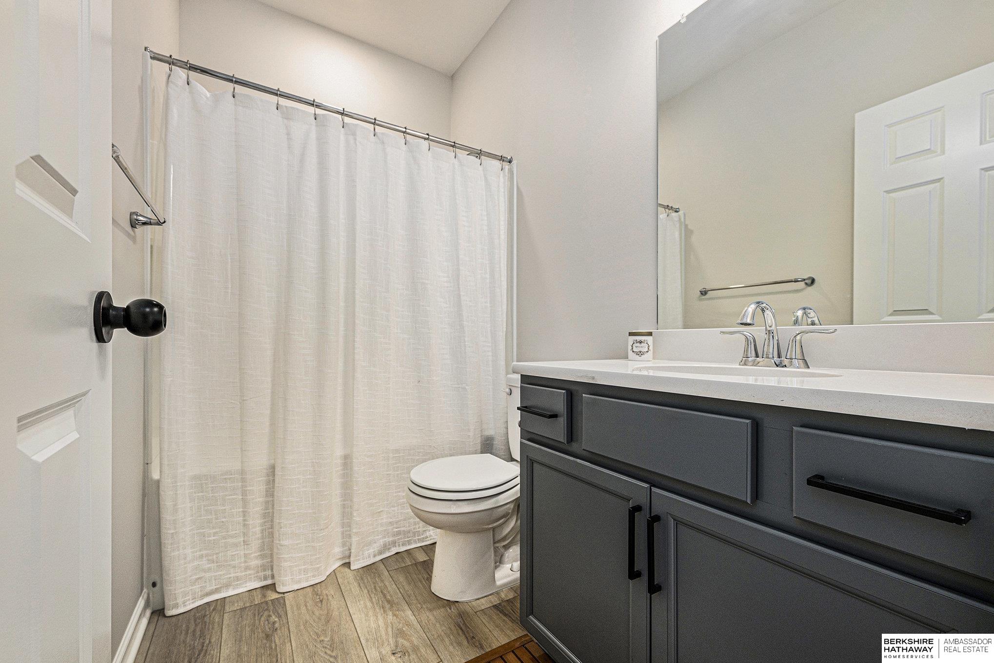 Omaha, Nebraska 68022, United States, 3 Bedrooms Bedrooms, ,2 BathroomsBathrooms,Residential,Active,199974