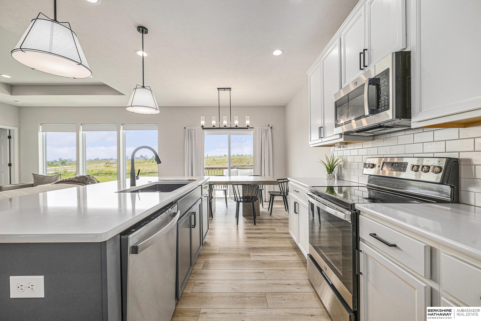 Omaha, Nebraska 68022, United States, 3 Bedrooms Bedrooms, ,2 BathroomsBathrooms,Residential,Active,199974