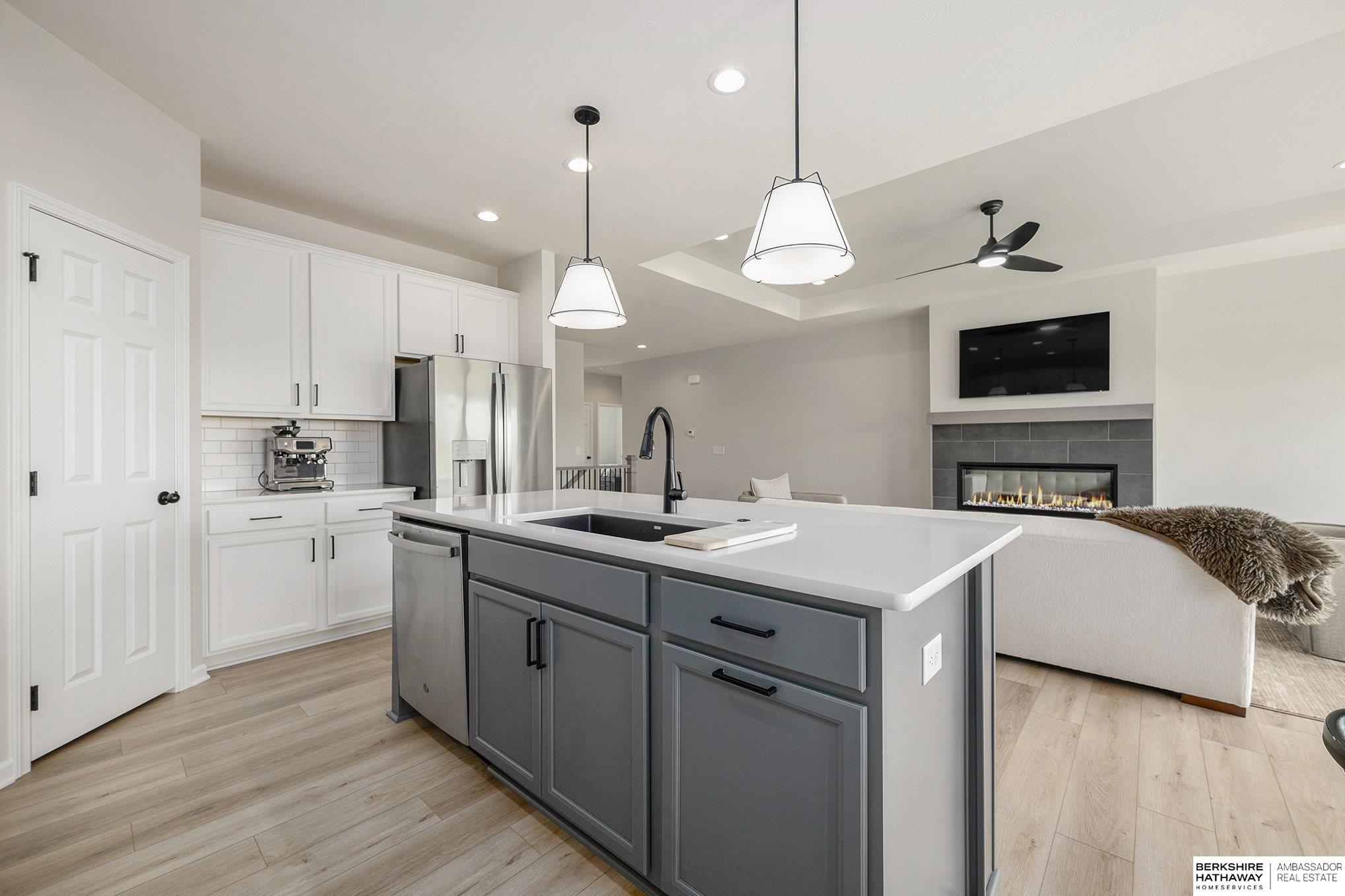 Omaha, Nebraska 68022, United States, 3 Bedrooms Bedrooms, ,2 BathroomsBathrooms,Residential,Active,199974