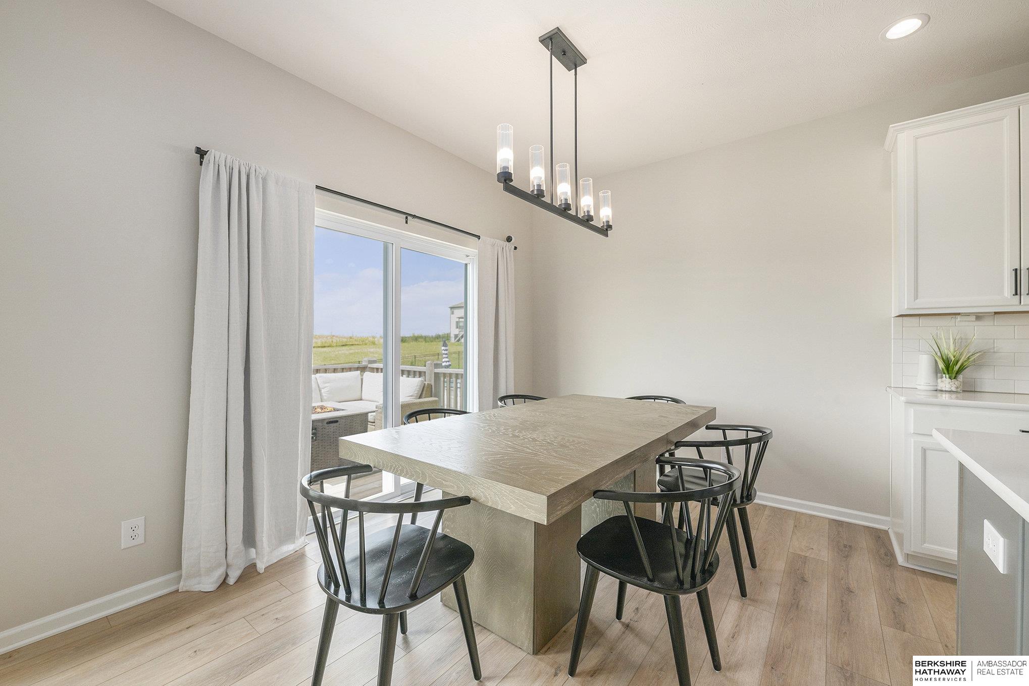 Omaha, Nebraska 68022, United States, 3 Bedrooms Bedrooms, ,2 BathroomsBathrooms,Residential,Active,199974