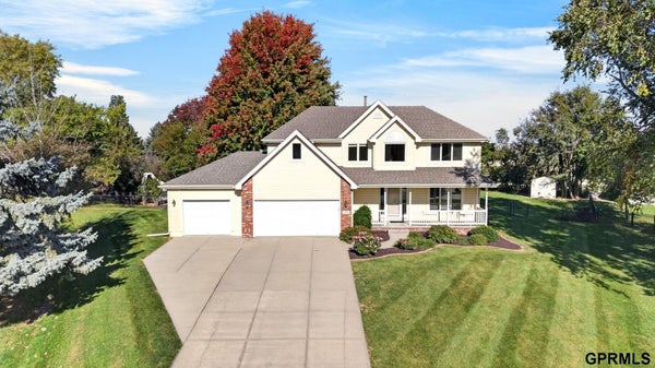 21302 RIDGEWOOD ROAD CIRCLE, OMAHA, NE 68022 - Image 90d92d079a614911ad1098a2b13e7b0e/2965930077