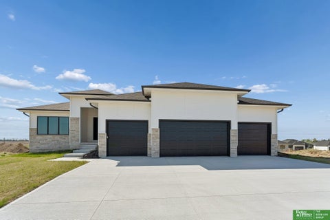 Photo of 5412 N 212th Avenue, Elkhorn, NE 68022 (MLS # 22621824)