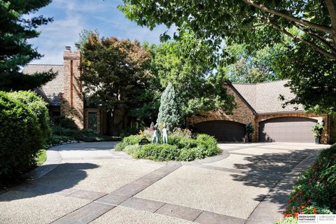 Photo of 1108 S 113th Plaza, Omaha, NE 68144 (MLS # 22526270)