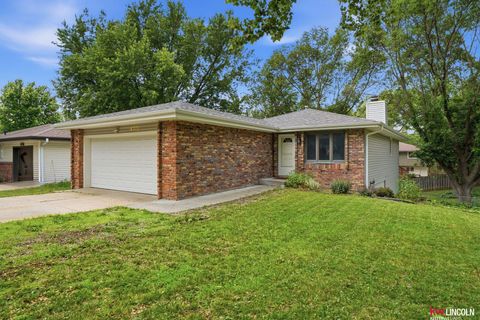 Photo of 4701 S 58th Street, Lincoln, NE 68516 (MLS # 22615681)
