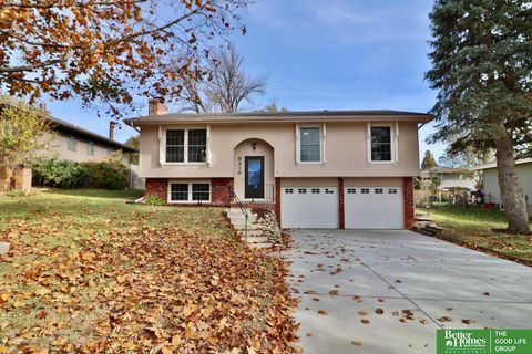 Photo of 8319 S 48Th Terrace, Bellevue, NE 68157 (MLS # 22600667)