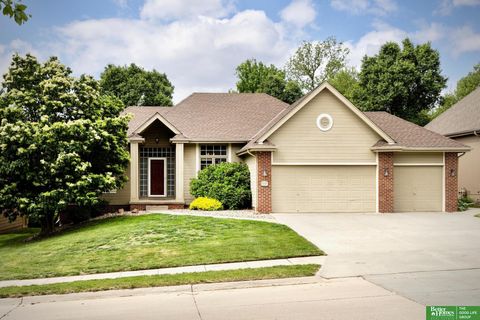 Photo of 5109 Timberridge Drive, Papillion, NE 68133 (MLS # 22614117)