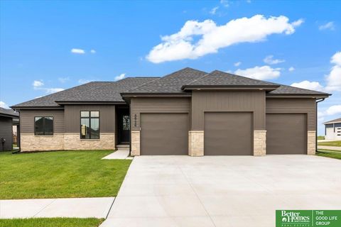 Photo of 5924 N 208 Street, Elkhorn, NE 68022 (MLS # 22508570)