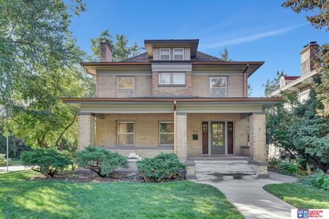 Photo of 1975 B Street, Lincoln, NE 68502 (MLS # 22528938)