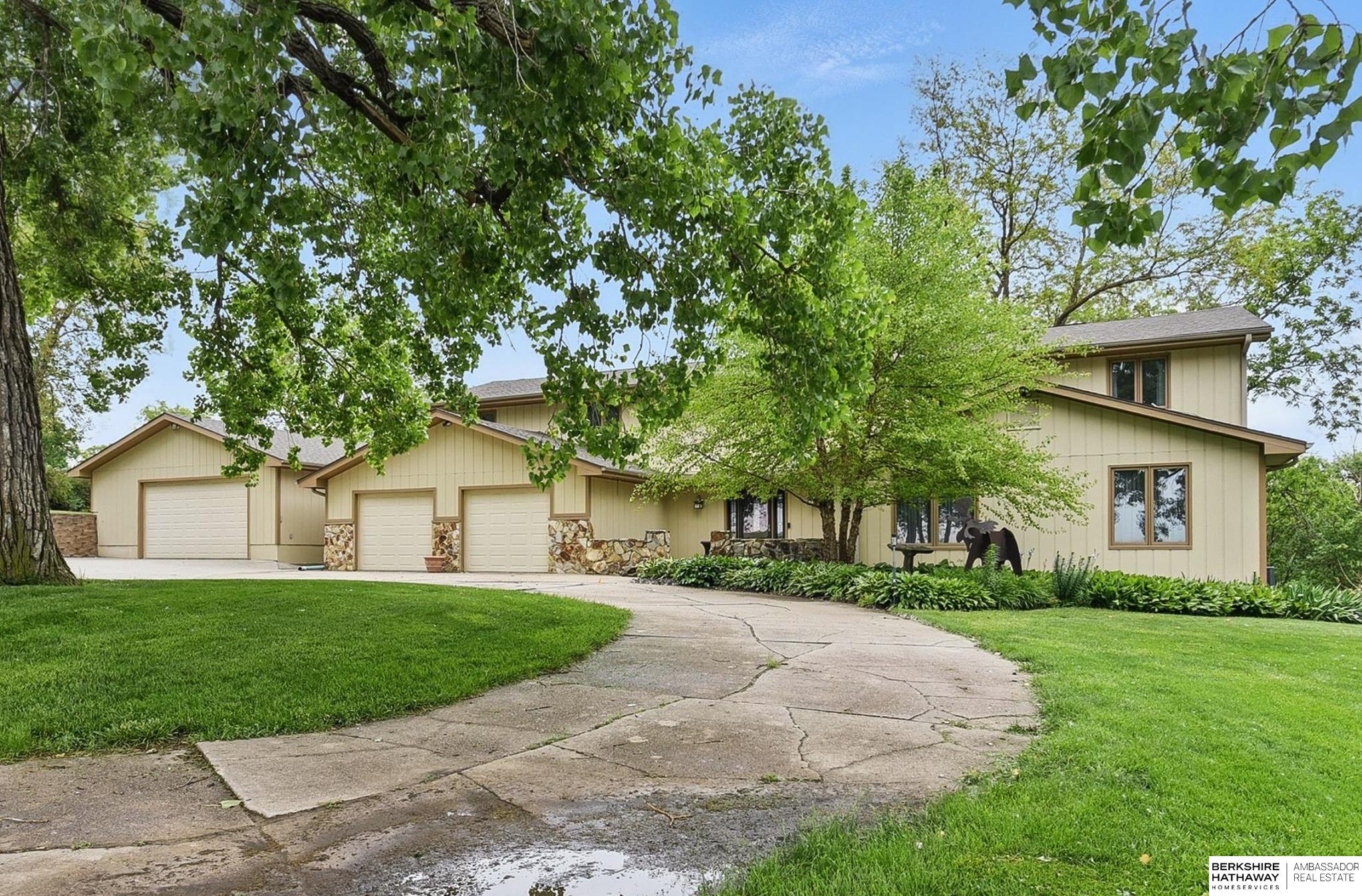 Fremont, Nebraska 68025, United States, 4 Bedrooms Bedrooms, ,2 BathroomsBathrooms,Residential,Active,137143