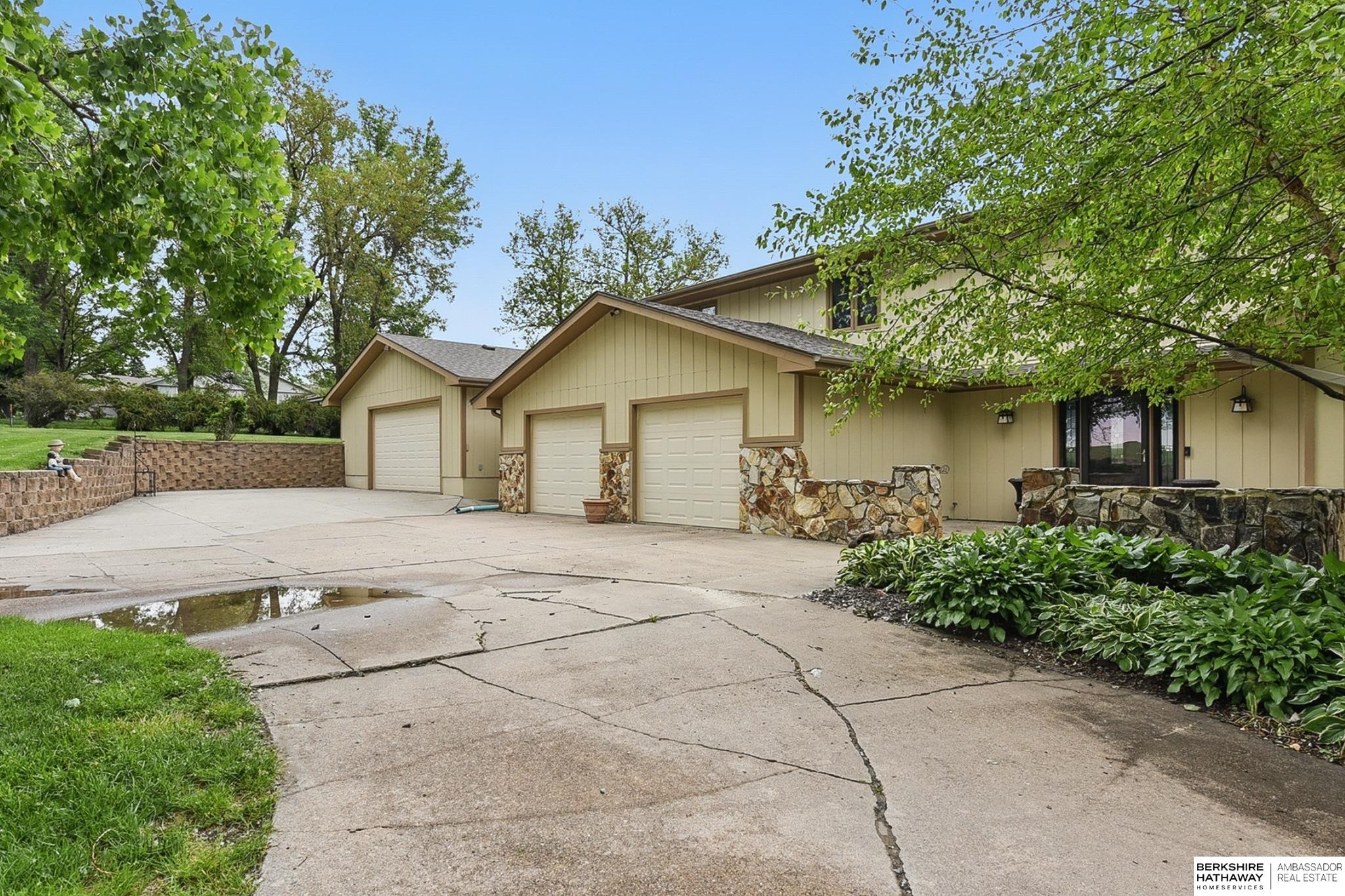 Fremont, Nebraska 68025, United States, 4 Bedrooms Bedrooms, ,2 BathroomsBathrooms,Residential,Active,137143