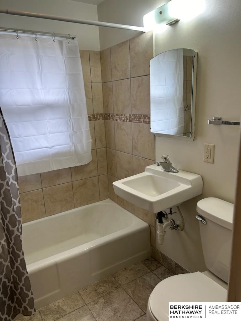 Fremont, Nebraska 68025, United States, 4 Bedrooms Bedrooms, ,4 BathroomsBathrooms,Residential,Active,184342