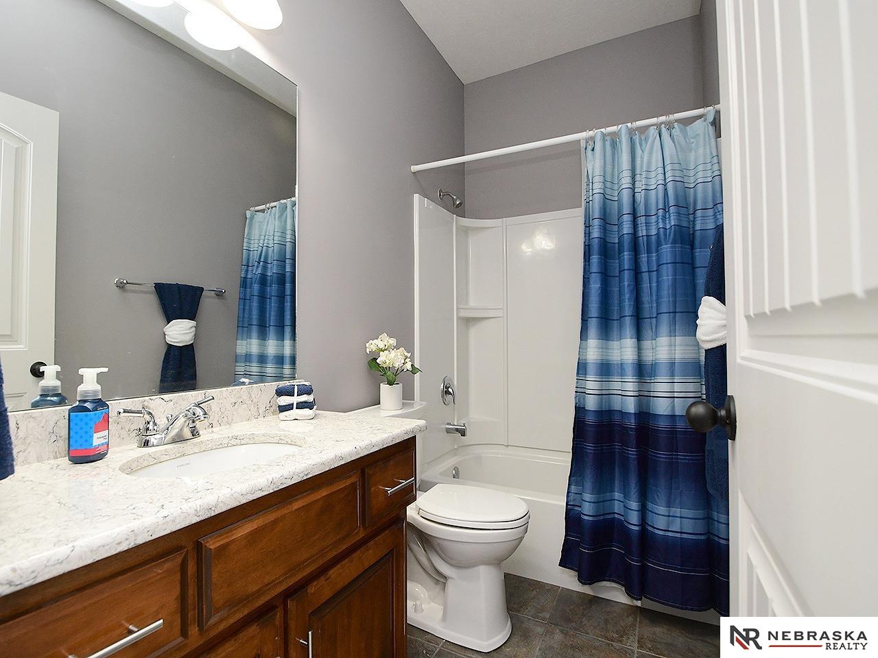 Gretna, Nebraska 68028, United States, 4 Bedrooms Bedrooms, ,3 BathroomsBathrooms,Residential,Active,229104