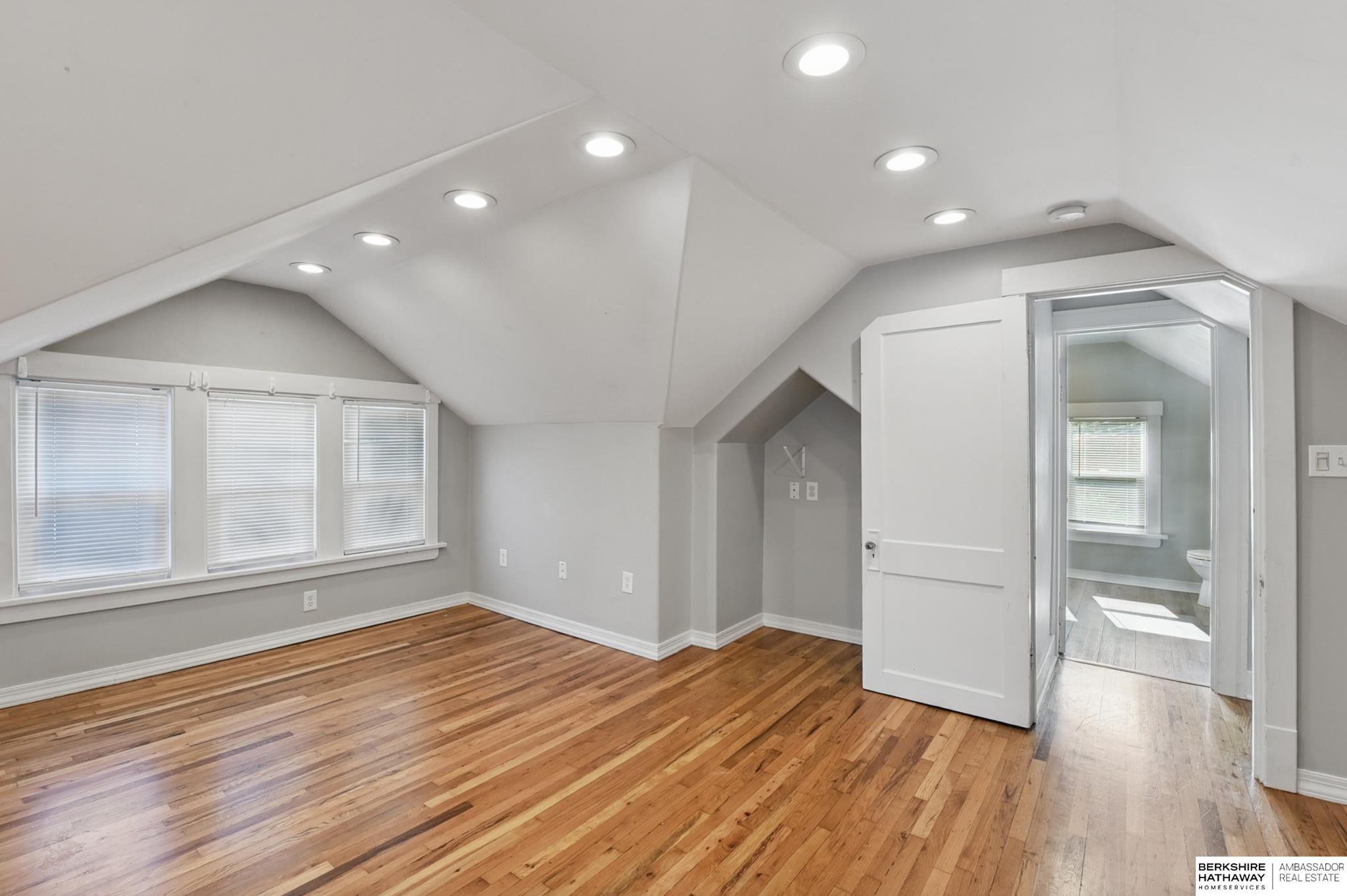 Omaha, Nebraska 68132, United States, 3 Bedrooms Bedrooms, ,3 BathroomsBathrooms,Residential,Active,178115